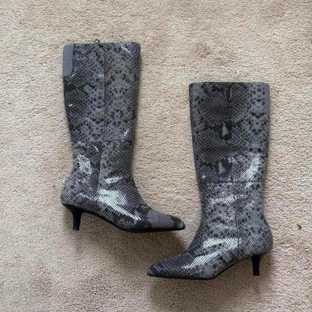 rockport reptile snakeskin leather kitten heel boots pointed toe
